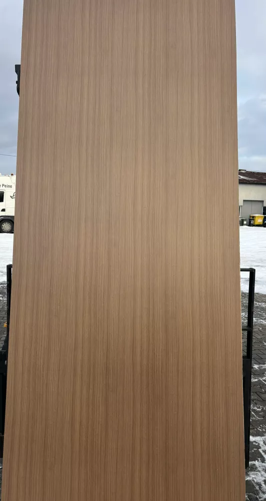 Płyta PVC Ciepły Orzech Mat 280 cm x 122 cm z kamienia naturalnego do wykończenia wnętrz lub elewacji