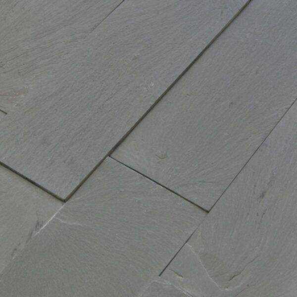 Płytki Łupek Carbon Black naturalny 10x30x1-1,3 cm z kamienia naturalnego do wykończenia wnętrz lub elewacji