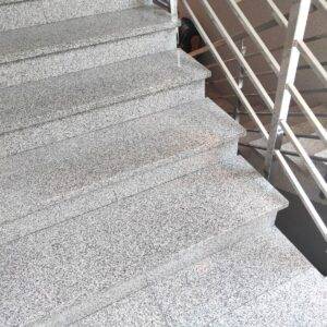 stopien-granitowy-g603-new-bianco-cristal-polerowany-150x33x2-cm