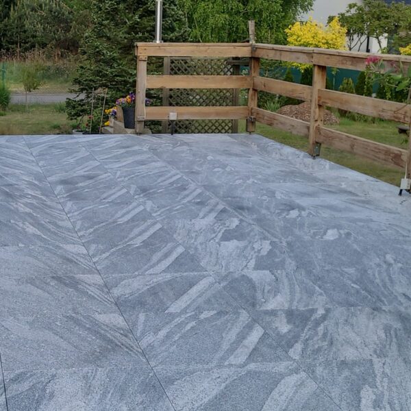 Płytki Granit Royal Juparana płomieniowany 60x60x2 cm — Naturalny granit, na zewnątrz i wewnątrz